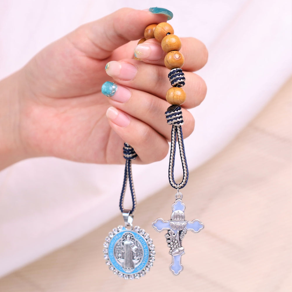 Jesus Hominum Salvator: Olive Wood One Decade Rosary - image 2