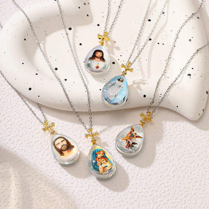 Christianartworkshop Simple Fashion Style Crystal Jesus Series Pendant Necklace - Style A - image 1