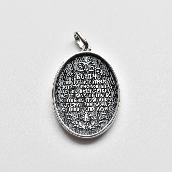 Christianartworkshop Antique Style Sterling Silver Antique Divine Mercy Jesus Oval Medal Necklace - image 3