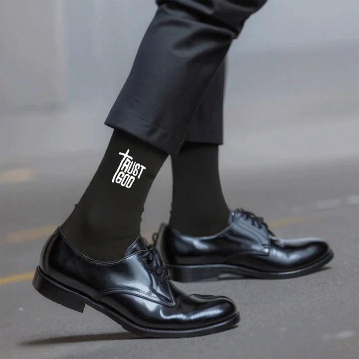 Christianartworkshop Trust God Cross-Design Faith Crew Socks: Walk Boldly with Christ - Black - Men (EU 40-44/US 7.5-11) - image 1