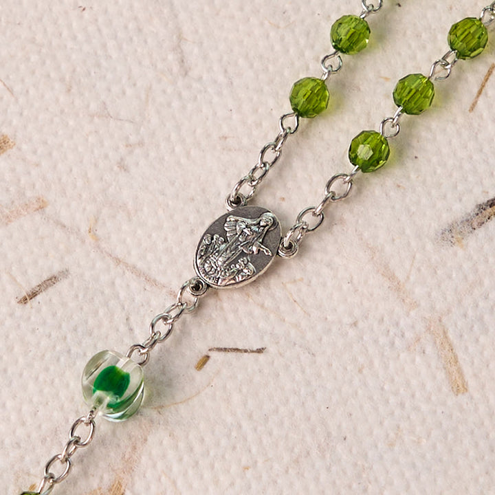 Christianartworkshop Assumption of Virgin Mary & Crucifix of 6 mm Polyhedron Green Crystal Alloy Chain Rosary - image 4