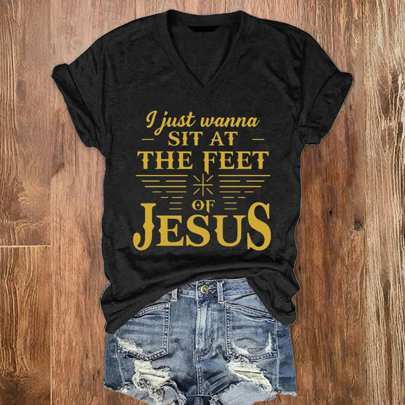 Christianartworkshop I Just Wanna Sit At The Feet of Jesus Print V-Neck T-shirt - Black - 4XL - image 0