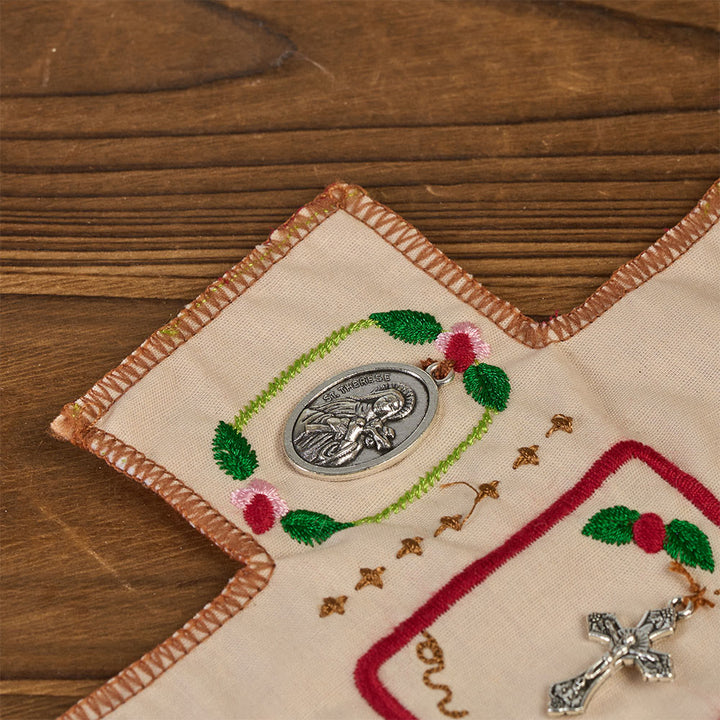 Christianartworkshop Classic Style Embroidered Fabric Pocket Shrine with Silver Cross Included Inside - image 5