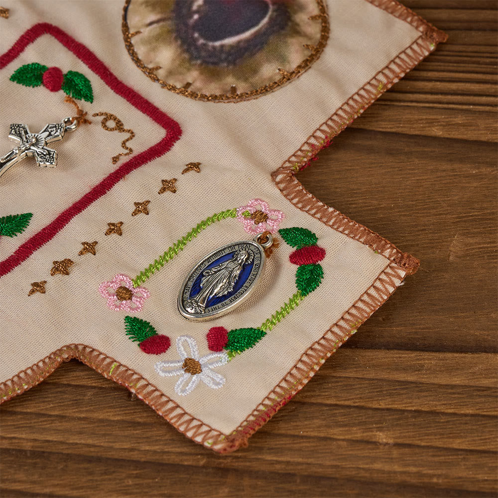 Christianartworkshop Classic Style Handcrafted Pocket Shrine with a Cross Inside - image 7