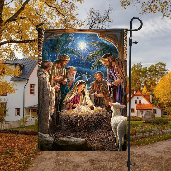 Christianartworkshop Sacred Atmosphere Nativity Garden Flag: Three Wise Men & Baby Jesus - image 3