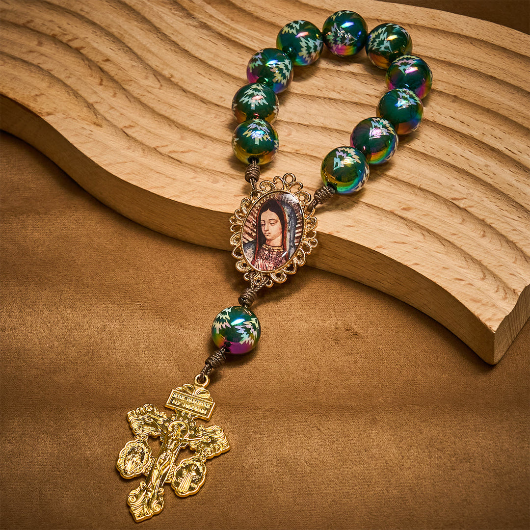 Christianartworkshop Christmas Devotion Red Green Holiday Beads Pocket Rosary: Pray anywhere, anytime - image 11