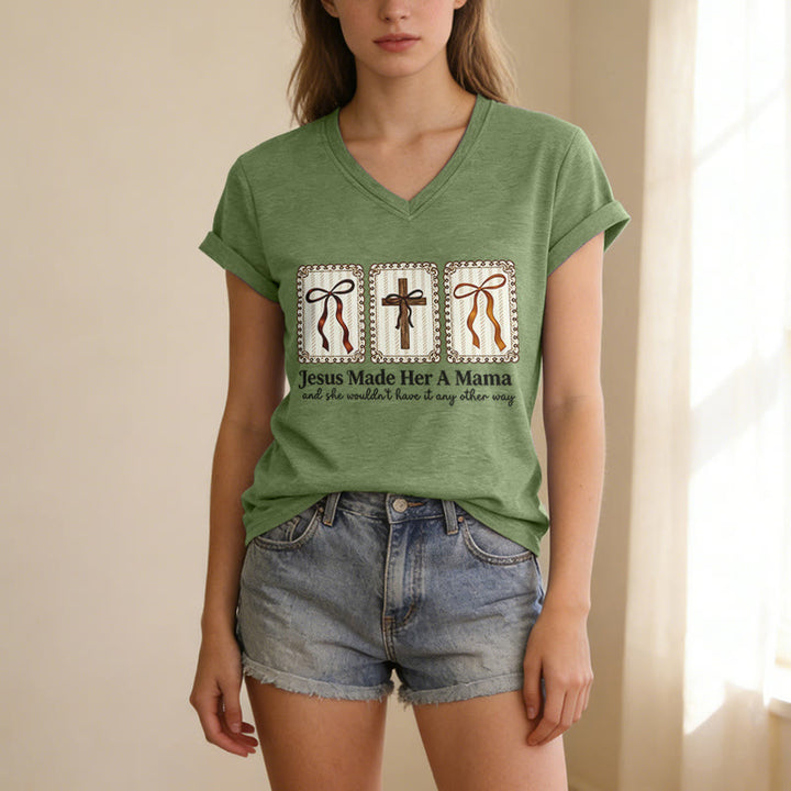 Christianartworkshop Jesus Made Her A Mama Casual V-neck T-shirt - image 3