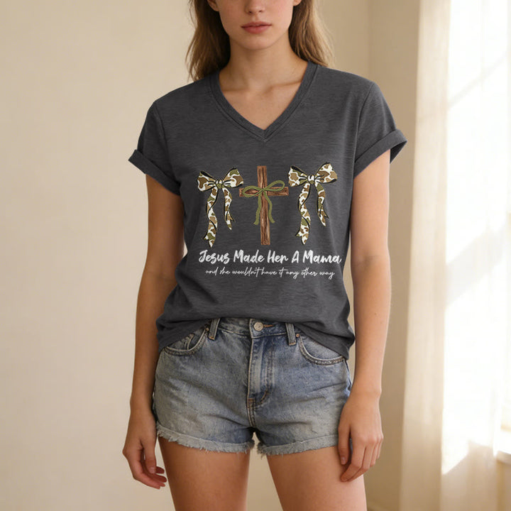 Christianartworkshop Jesus Made Her A Mama And She Wouldn't Have It Any Other Way Casual V-neck T-shirt - image 21