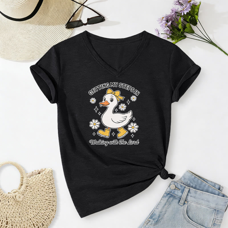 Christianartworkshop Getting My Steps In Walking With The Lord Cartoon Duck Daisy Casual V-neck T-shirt - Black - 2XL - image 10