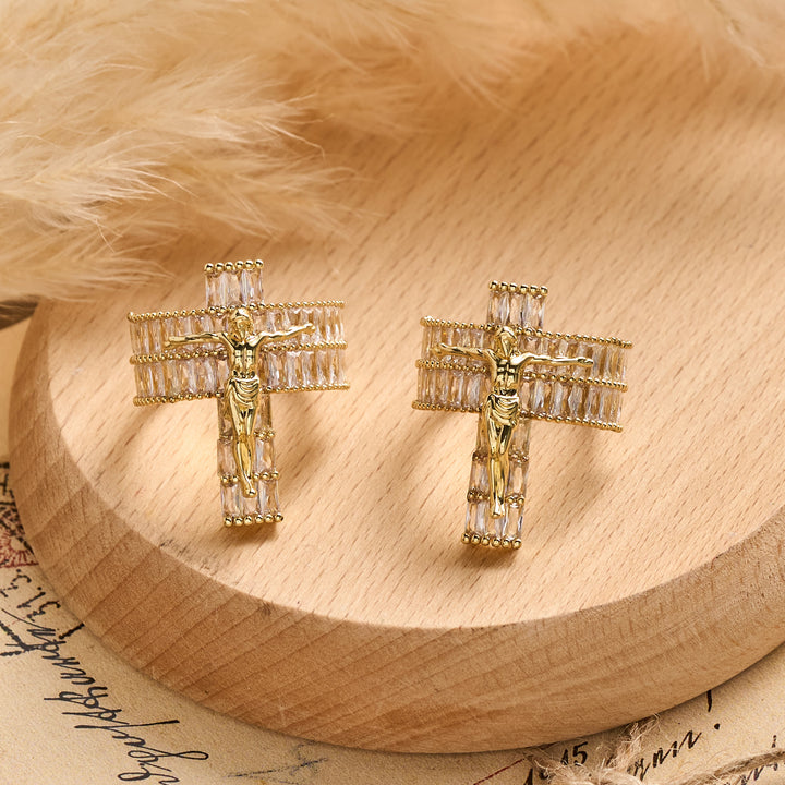 Christianartworkshop Compact Sculpted Crucifix Ring: Timeless Emblem of Unshakable Sacred Faith - image 2