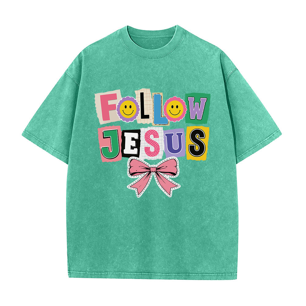 Christianartworkshop Scrapbook Letter Follow Jesus Smiley Embellishment Bow Ornament Washed T‑Shirt - Green - 5XL - image 0